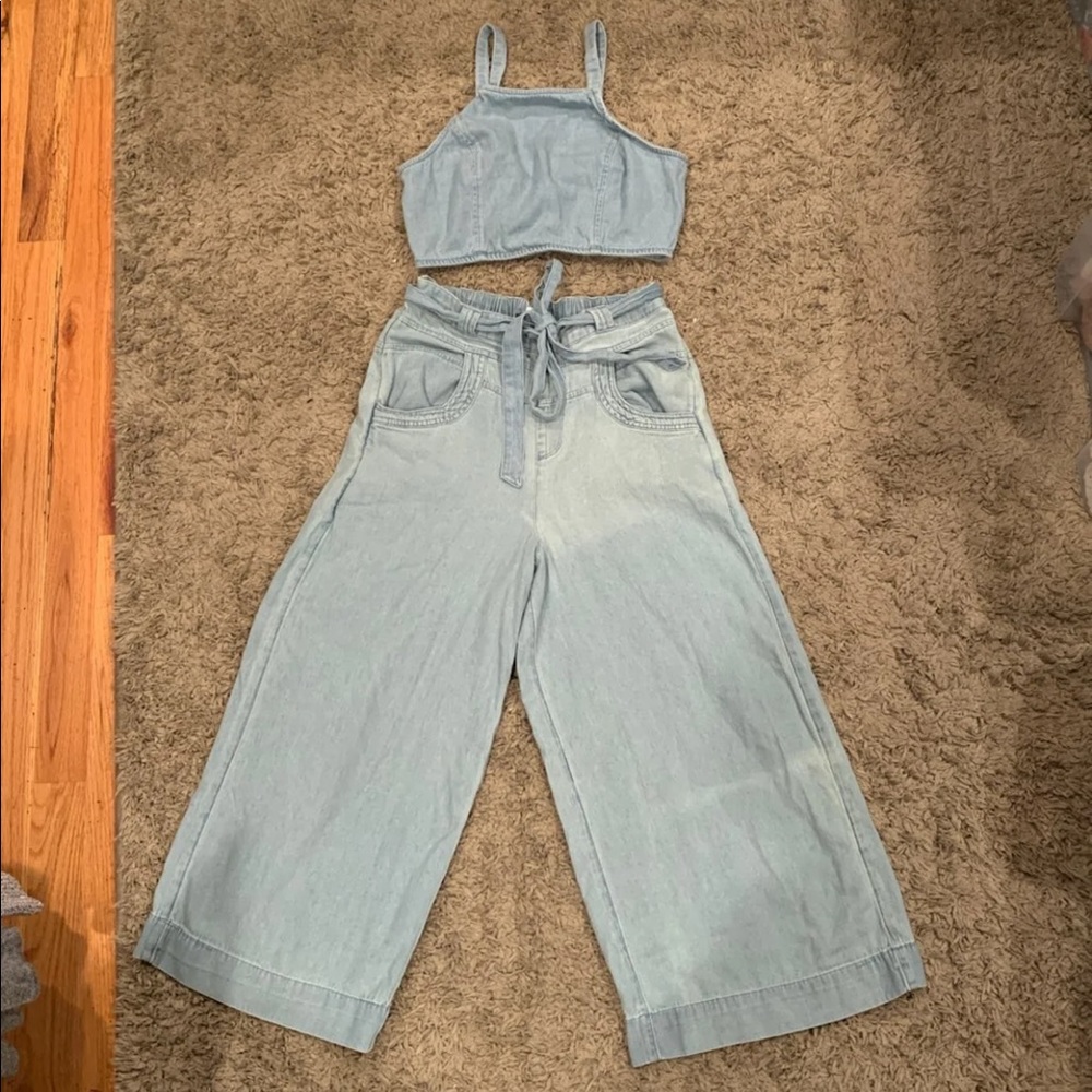 American Eagle Jean set